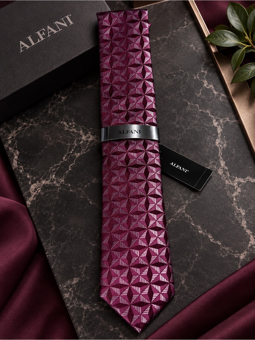 ✨ NWT Alfani Kinney Geo Geometric Silk Tie – Berry/Purple ✨